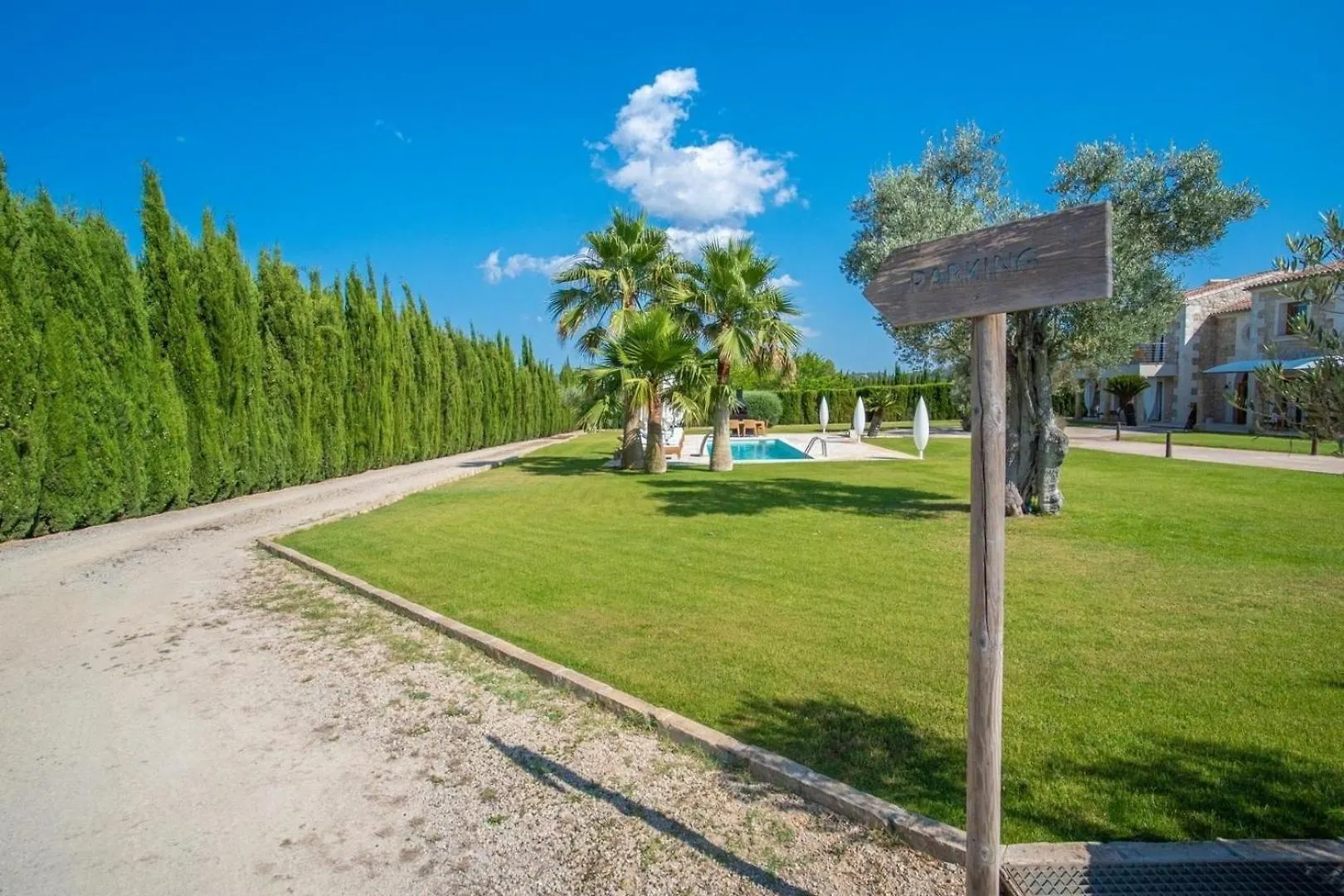 Luxurioeses Landhaus Mit Whirlpool Im Freien Und Pool, Ideal Fuer Veranstaltungen Selva  Holiday home